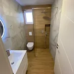 Hajdini & Apartamento *