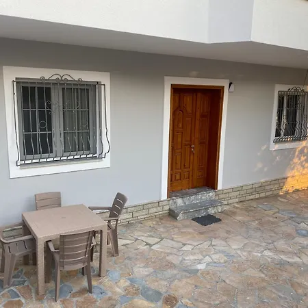 Hajdini & Apartamento *