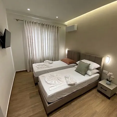 Hajdini & Appartement Saranda