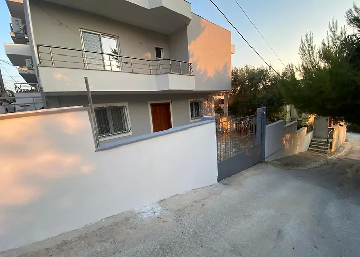 Hajdini & Appartement Saranda